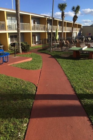 Imagen general del Hotel Celebration Suites. Foto 2