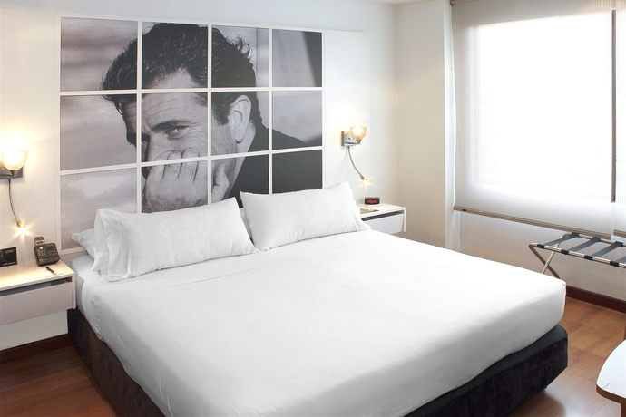 Imagen de la habitación del Hotel Celebrities Suites. Foto 4