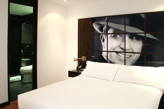 Imagen de la habitación del Hotel Celebrities Suites. Foto 6
