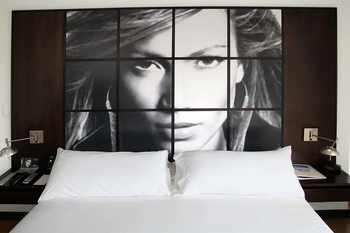 Imagen de la habitación del Hotel Celebrities Suites. Foto 9