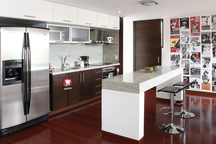 Imagen de la habitación del Hotel Celebrities Suites. Foto 12