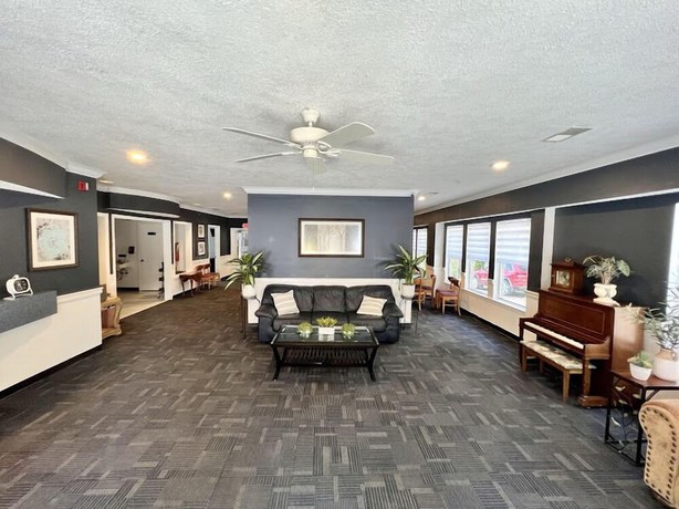 Imagen de los interiores del Hotel Celebrity Inn, Branson. Foto 9