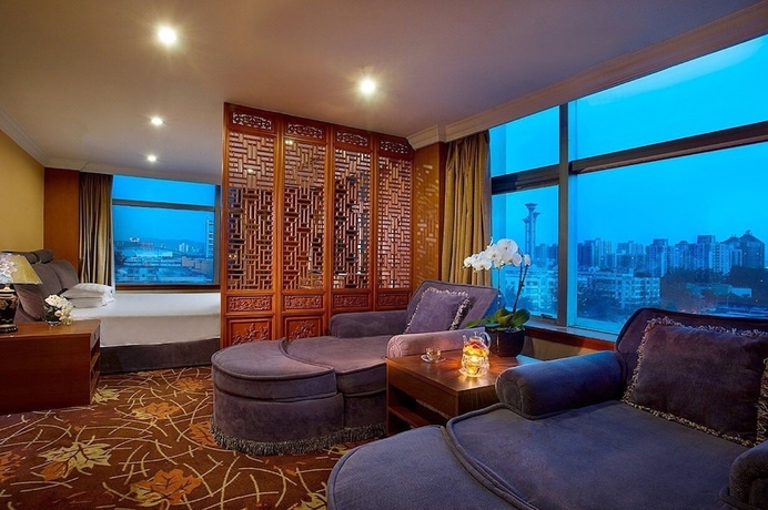 Imagen de la habitación del Hotel Celebrity International Grand. Foto 7