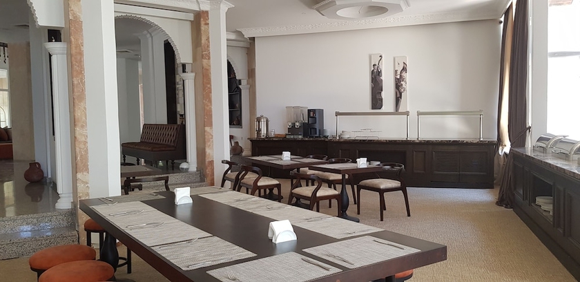 Imagen del bar/restaurante del Hotel Celebrity, Lapta. Foto 4