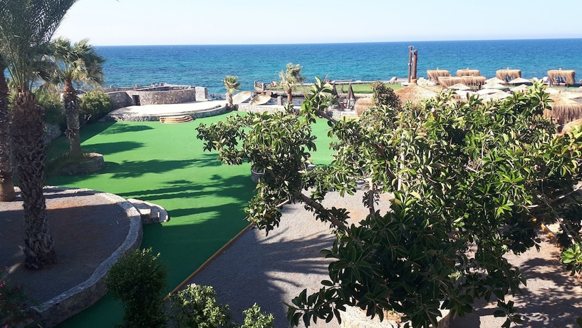 Imagen de los exteriores del Hotel Celebrity, Lapta. Foto 14