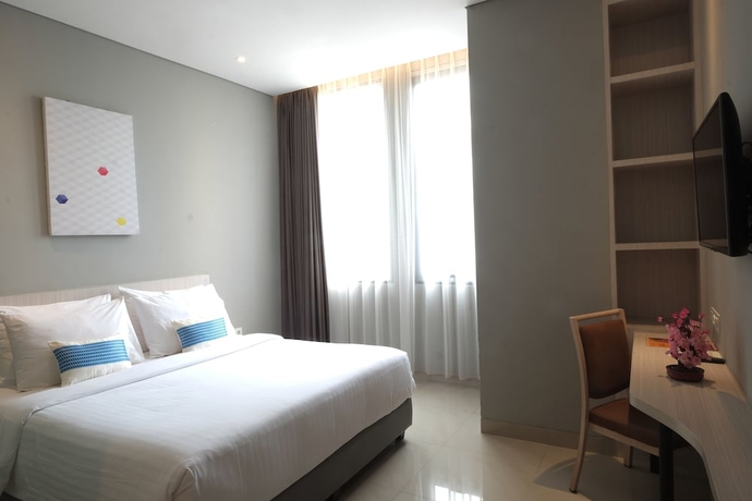 Imagen de la habitación del Hotel Celecton Blue Cikarang. Foto 13