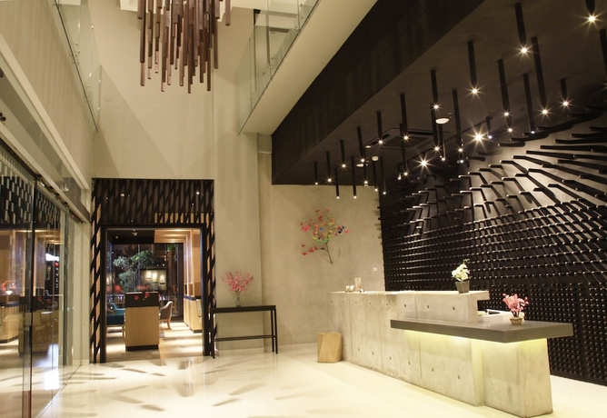 Imagen de los interiores del Hotel Celecton Blue Cikarang. Foto 17