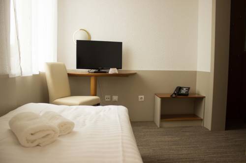 Imagen de la habitación del Hotel Celeia. Foto 10