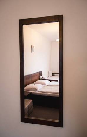 Imagen de la habitación del Hotel Celerin. Foto 15