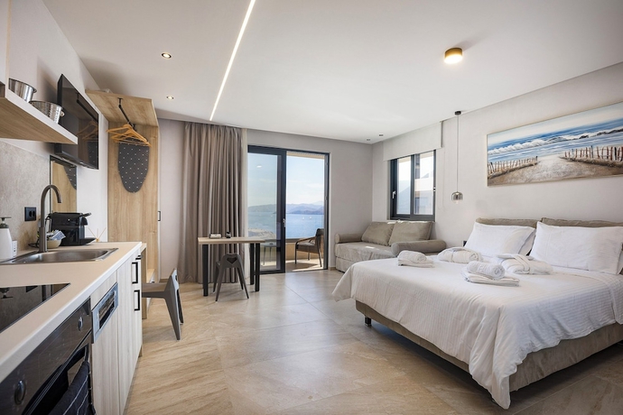 Imagen de la habitación del Hotel Celeste Bali Suites. Foto 4