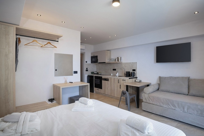 Imagen de la habitación del Hotel Celeste Bali Suites. Foto 7