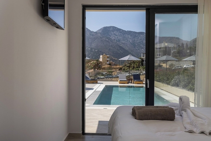 Imagen de la habitación del Hotel Celeste Bali Suites. Foto 8
