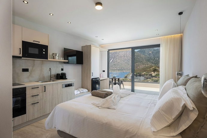 Imagen de la habitación del Hotel Celeste Bali Suites. Foto 15
