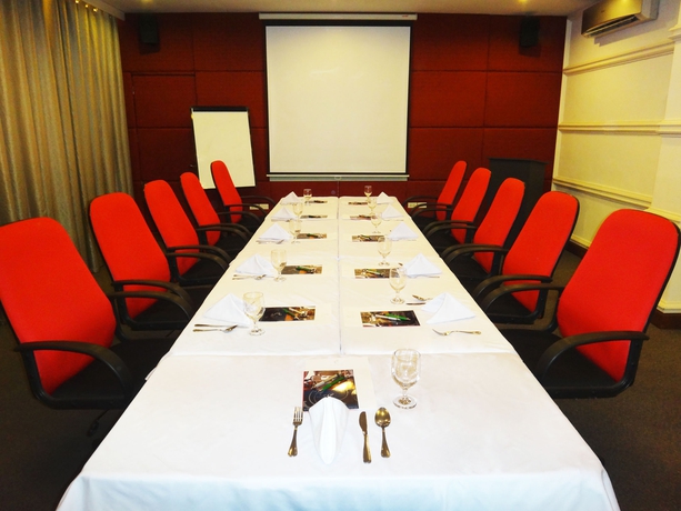 Imagen de los interiores del Hotel Celeste, Makati. Foto 14