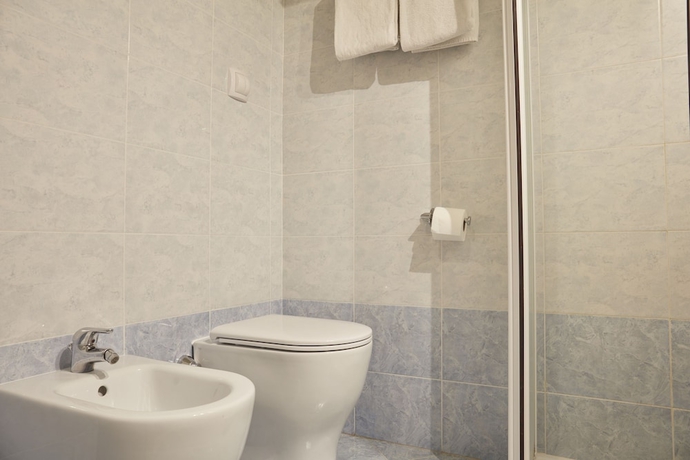 Imagen de la habitación del Hotel Celeste, Sestri Levante. Foto 17