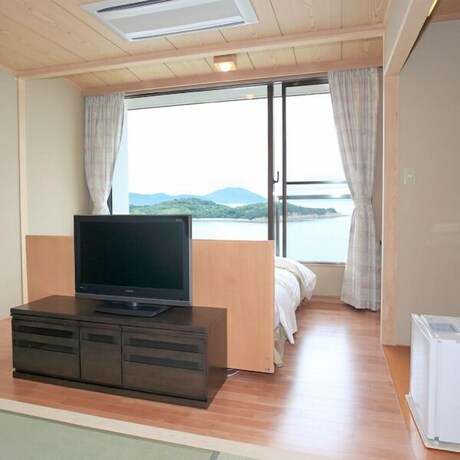 Imagen de la habitación del Hotel Celeste Shodoshima. Foto 18