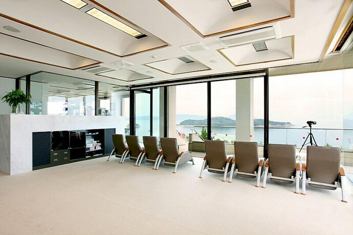 Imagen de los interiores del Hotel Celeste Shodoshima. Foto 23