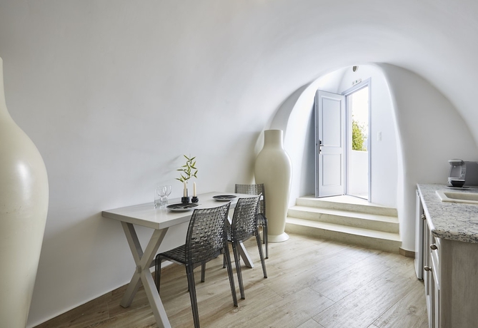 Imagen de la habitación del Hotel Celestia Grand. Foto 7