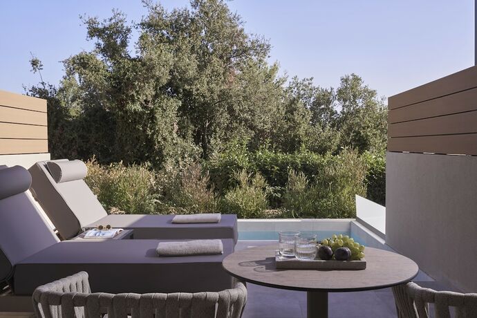 Imagen de la habitación del Hotel Celestial All Suites. Foto 15