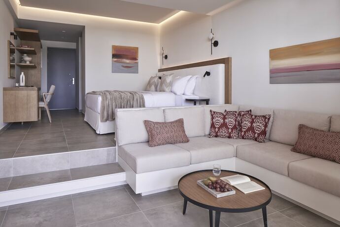 Imagen de la habitación del Hotel Celestial All Suites. Foto 17