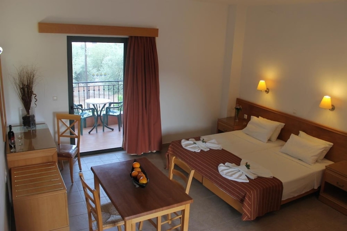 Imagen de la habitación del Hotel Celestial Lindos Suites. Foto 12