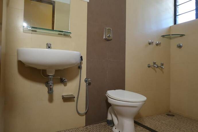 Imagen general del Hotel Celi. Foto 14