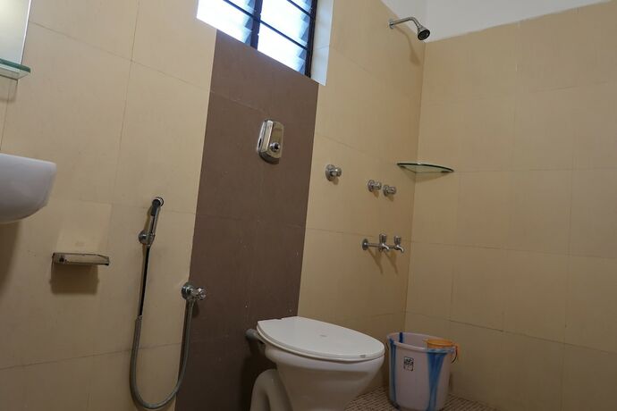 Imagen general del Hotel Celi. Foto 21