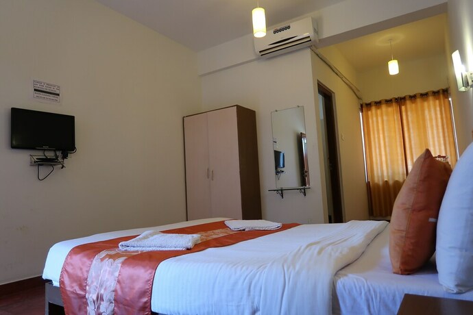 Imagen de la habitación del Hotel Celi. Foto 23