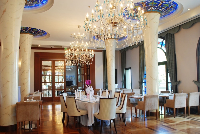 Imagen de los interiores del Hotel Celik Palace Convention Center and Thermal Spa. Foto 13