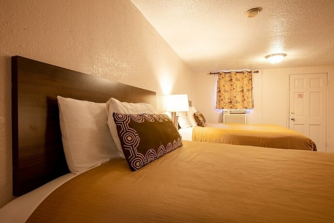Imagen general del Hotel Celilo Inn, Williams. Foto 9