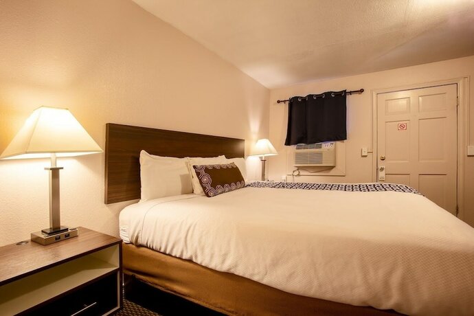 Imagen general del Hotel Celilo Inn, Williams. Foto 14