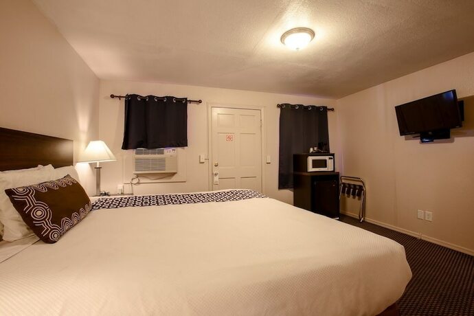 Imagen general del Hotel Celilo Inn, Williams. Foto 15