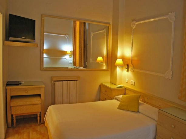 Imagen de la habitación del Hotel Celimar. Foto 4