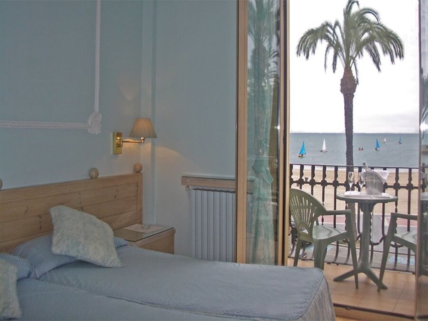 Imagen de la habitación del Hotel Celimar. Foto 7