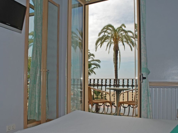 Imagen de la habitación del Hotel Celimar. Foto 11