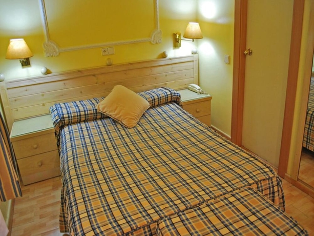 Imagen de la habitación del Hotel Celimar. Foto 13