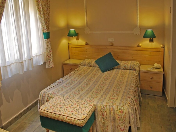 Imagen de la habitación del Hotel Celimar. Foto 14