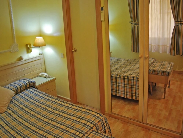 Imagen de la habitación del Hotel Celimar, Sitges. Foto 3