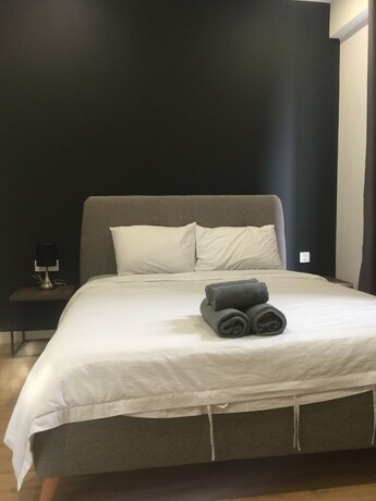 Imagen de la habitación del Hotel Celine Home Millenium. Foto 33