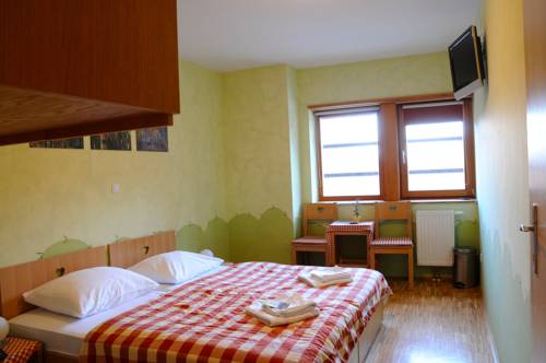 Imagen de la habitación del Hotel Celjska Koca. Foto 4
