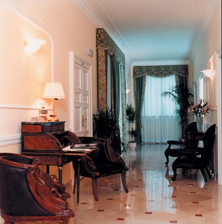 Imagen de los interiores del Hotel Cellini. Foto 16