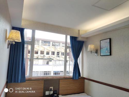 Imagen de la habitación del Hotel Celltronik. Foto 3