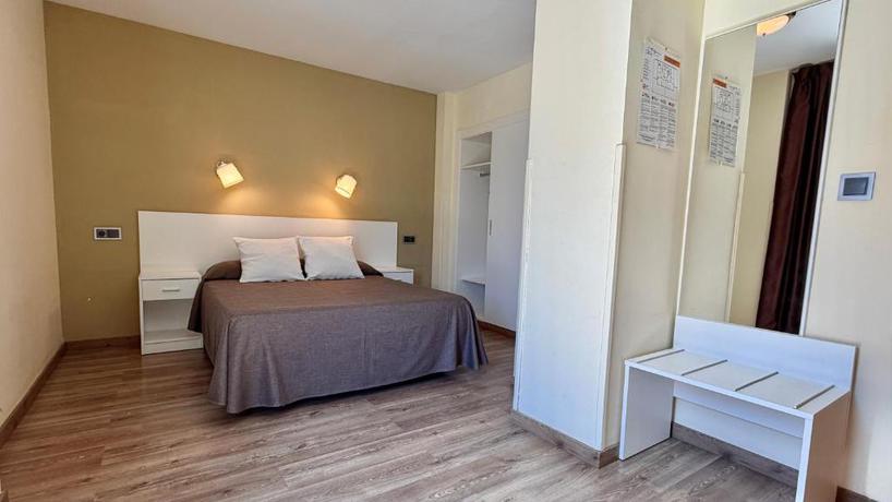 Imagen de la habitación del Hotel Celymar. Foto 3
