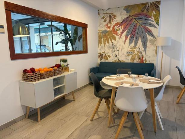 Imagen de los interiores del Hotel Celymar. Foto 9