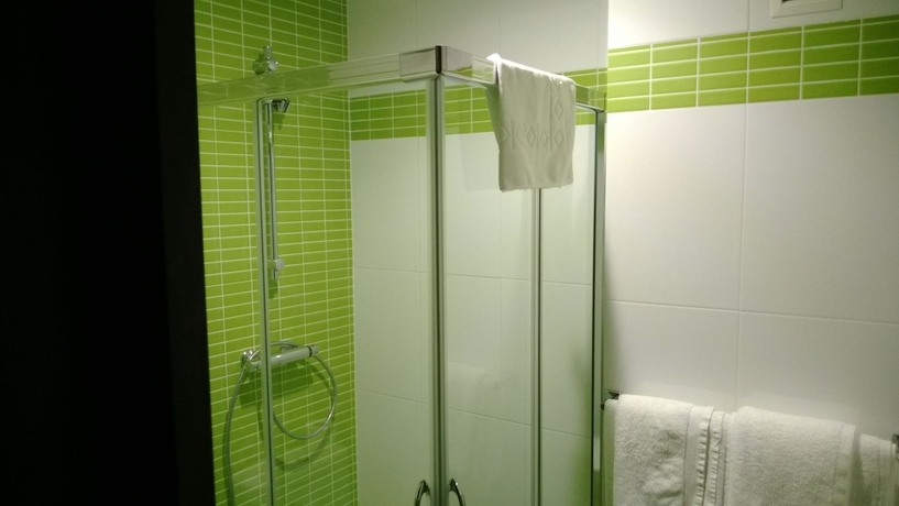 Imagen de la habitación del Hotel Cemar. Foto 7