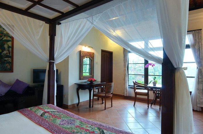 Imagen de la habitación del Hotel Cempaka Belimbing Villas. Foto 16