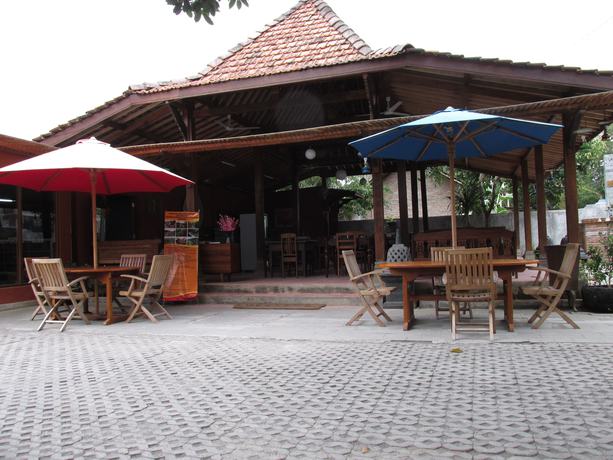 Imagen general del Hotel Cempaka Villa Borobudur. Foto 1