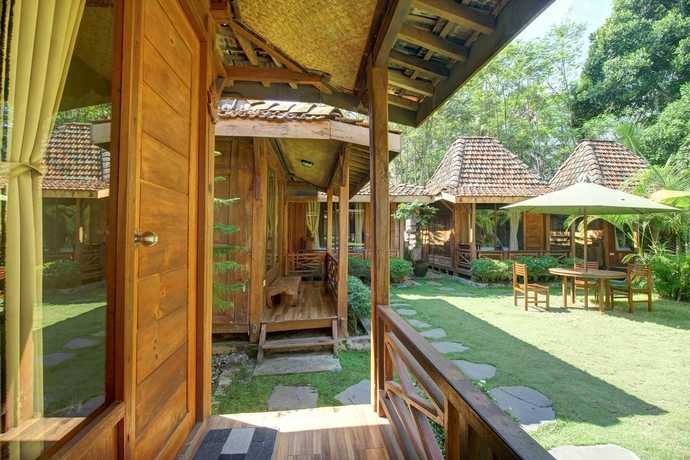 Imagen de la habitación del Hotel Cempaka Villa Borobudur. Foto 11