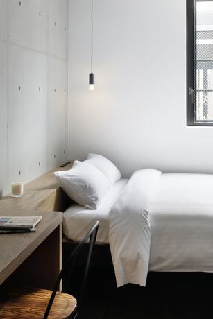 Imagen de la habitación del Hotel Cen. Foto 11