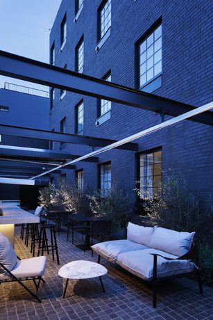 Imagen del bar/restaurante del Hotel Cen. Foto 3